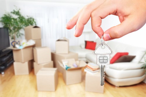 Moving home in Bermondsey with local street and apartment access challenges