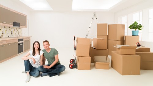 Careful handling of household items during a Bermondsey move