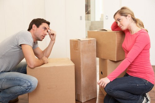 Moving team planning access for a Bermondsey property