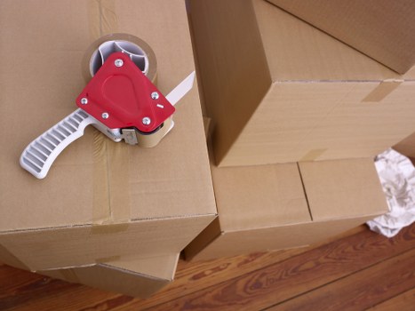 Final safety reminder for a professional man and van service